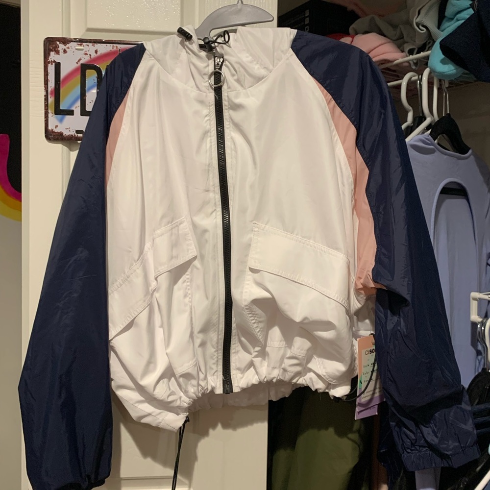 WHITE PURPLE AND NAVY WINDBREAKER CROPPED SUPER CUTE COMFY FITS SMALL AND LARGE